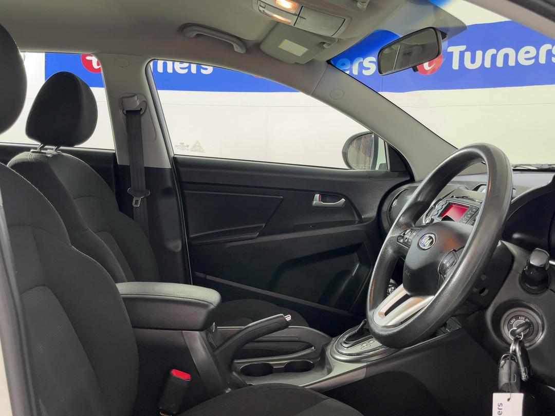 Photo '16' of KIA Sportage