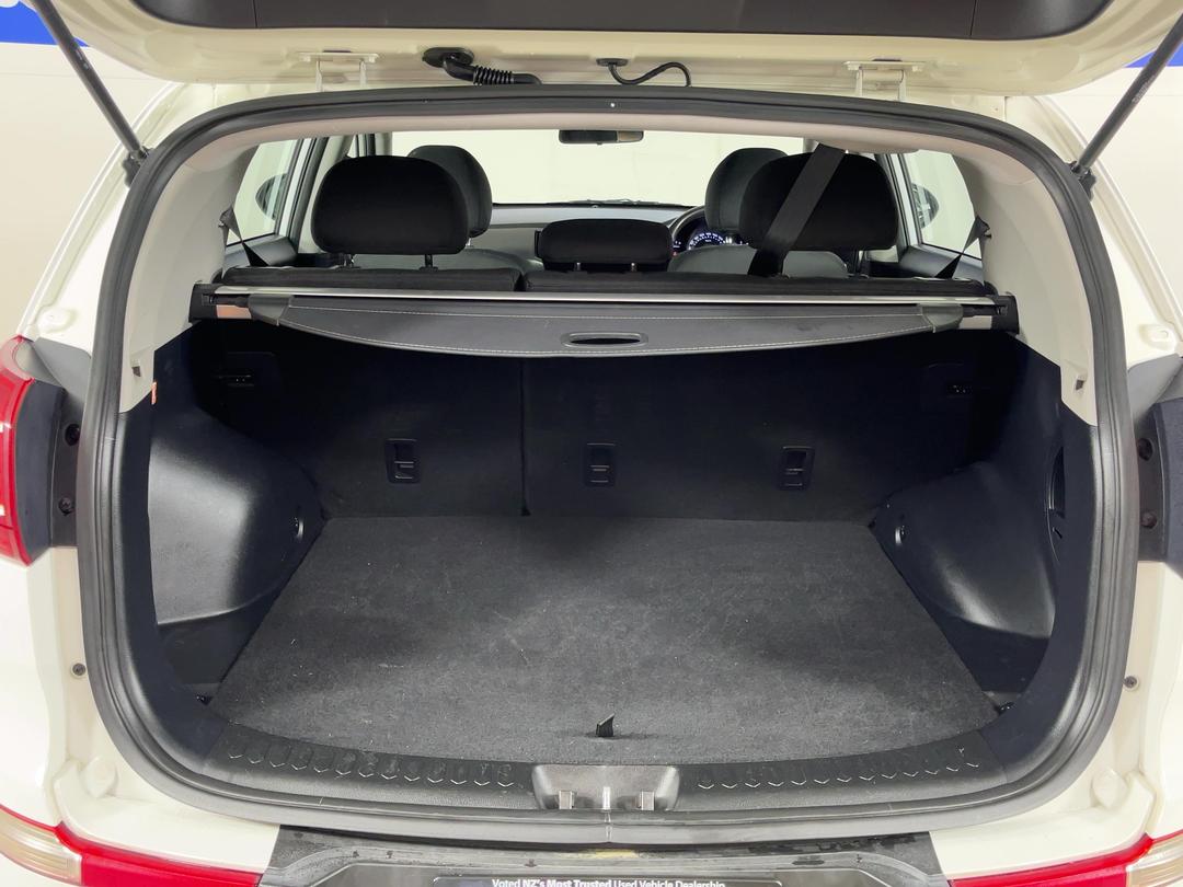 Photo '14' of KIA Sportage