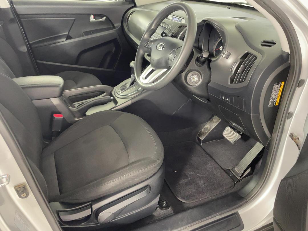 Photo '16' of KIA Sportage
