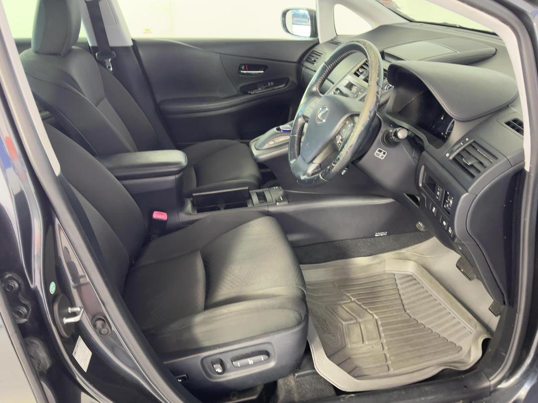 Photo '16' of Lexus HS250H