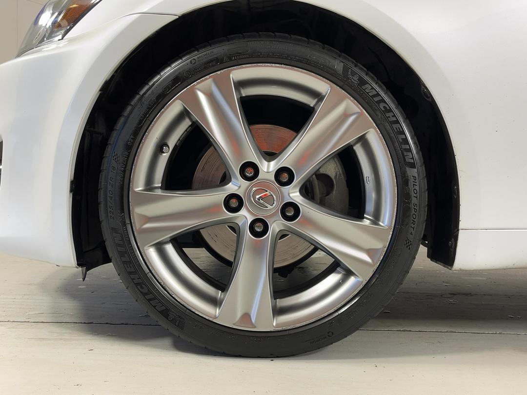Photo '10' of Lexus IS250
