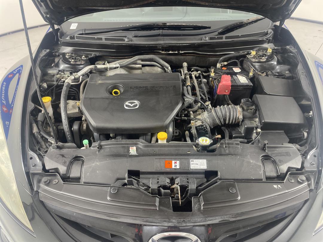 Photo '13' of Mazda Atenza