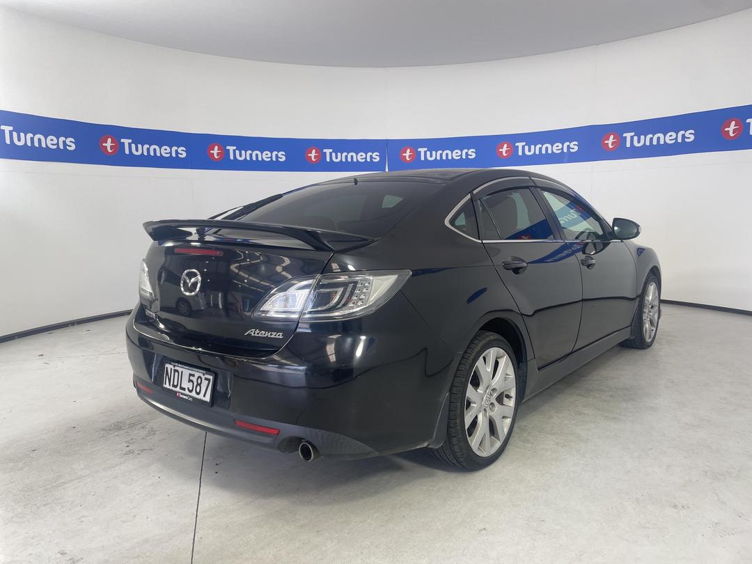 Photo '7' of Mazda Atenza