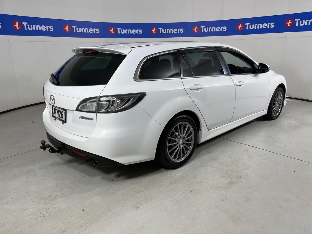 Photo '7' of Mazda Atenza