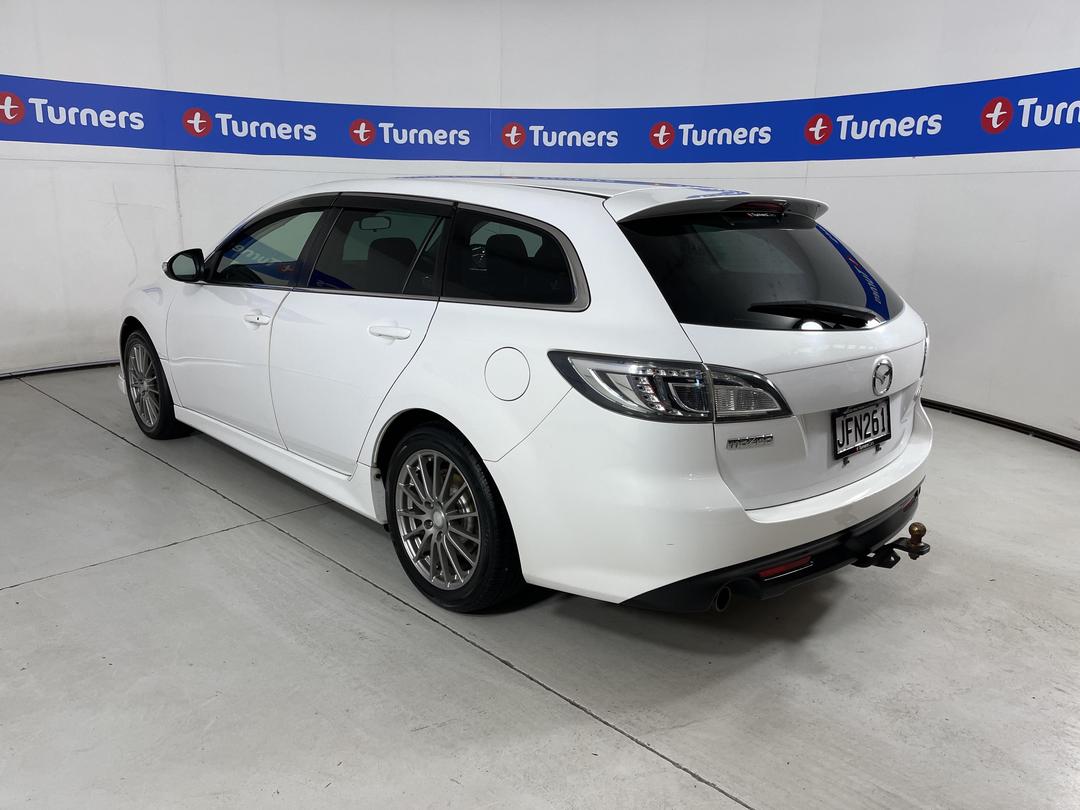 Photo '5' of Mazda Atenza