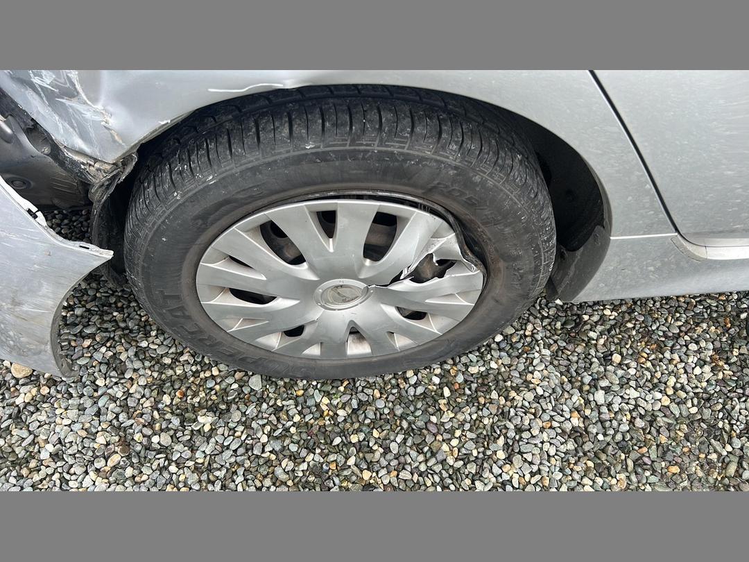 Photo '13' of Mazda Atenza