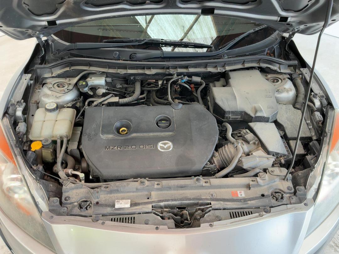 Photo '11' of Mazda Axela