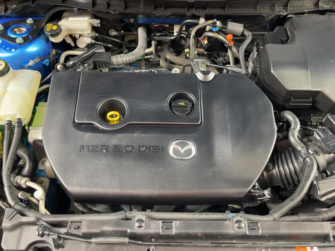 Photo '13' of Mazda Axela