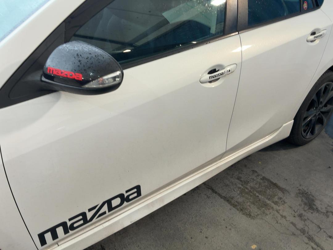 Photo '9' of Mazda Axela Photo '9' of Mazda Axela