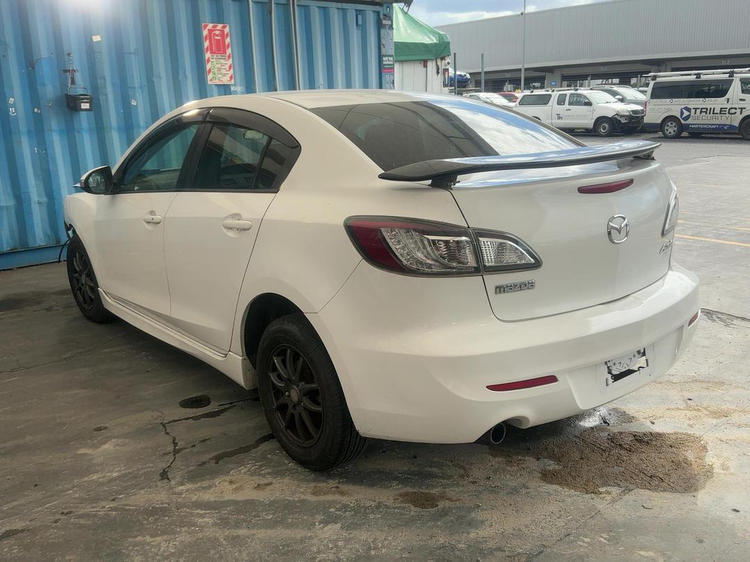 Photo '4' of Mazda Axela