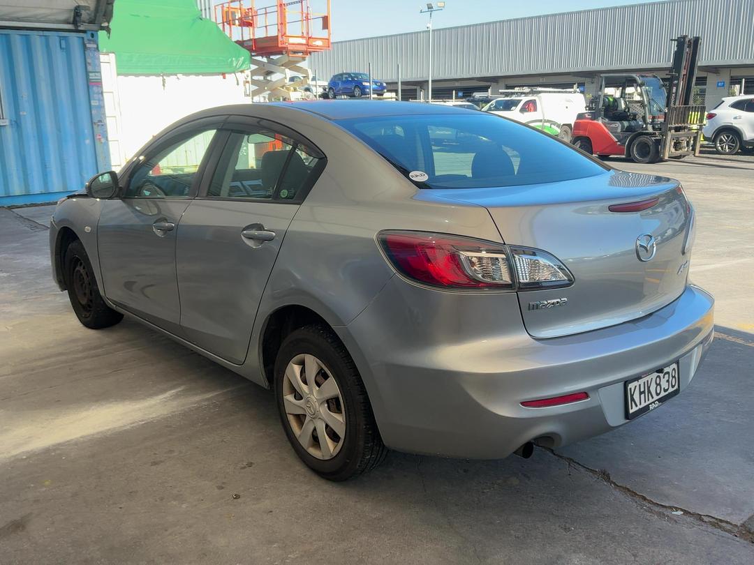 Photo '4' of Mazda Axela
