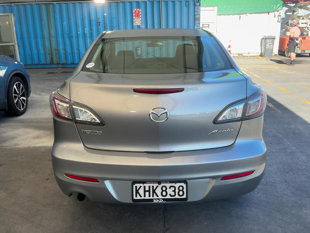 Photo '5' of Mazda Axela