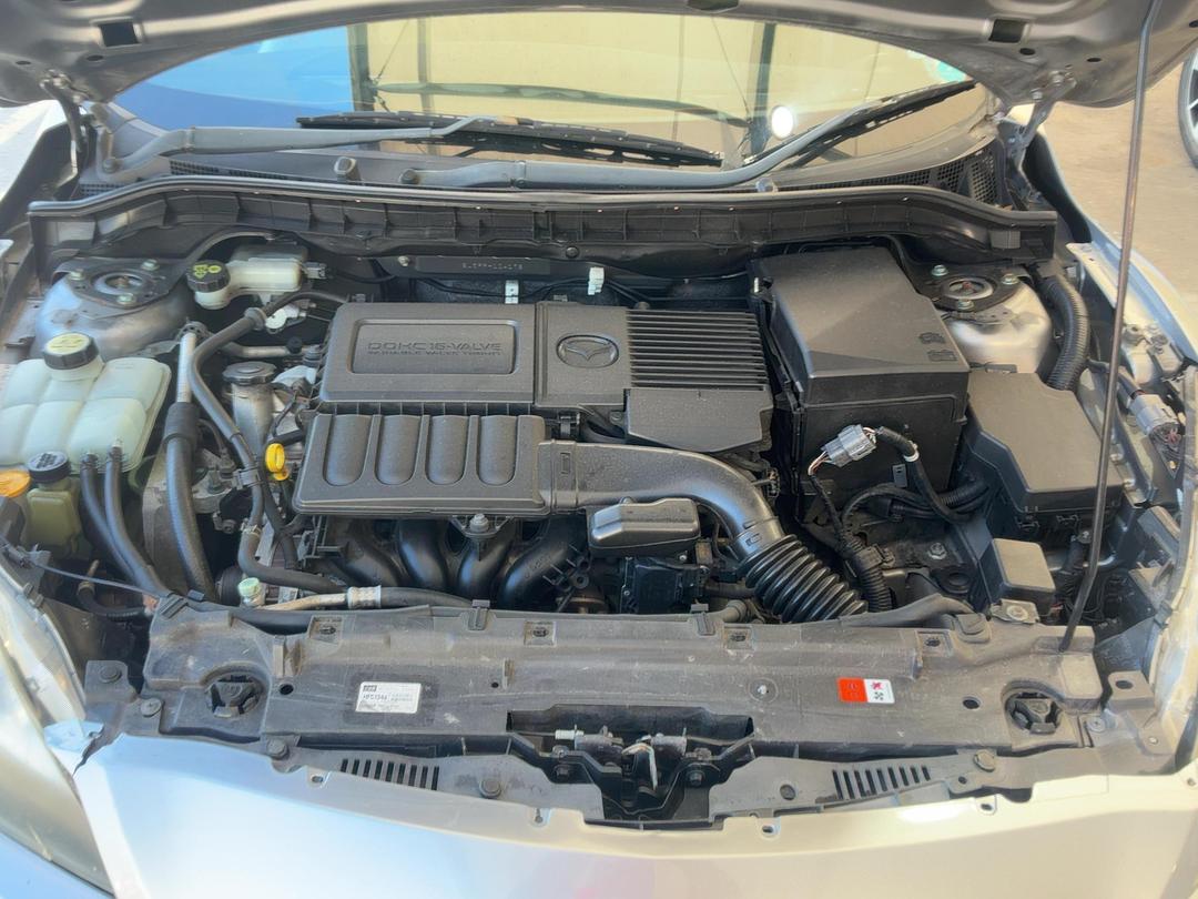 Photo '14' of Mazda Axela
