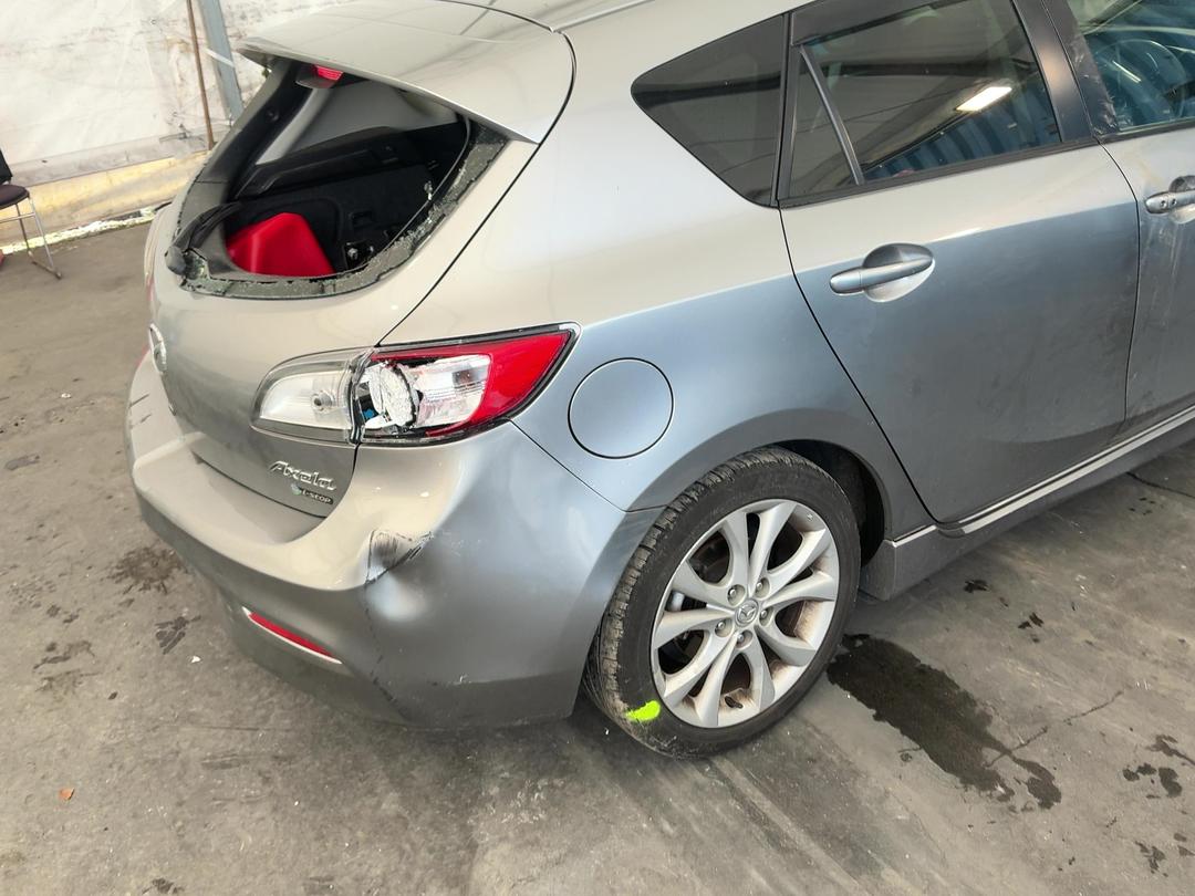 Photo '11' of Mazda Axela