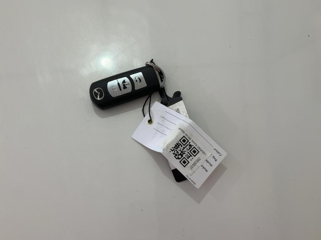 Photo '18' of Mazda Axela Photo '18' of Mazda Axela