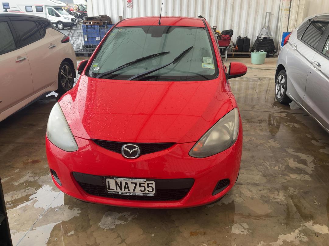 Photo '2' of Mazda Demio