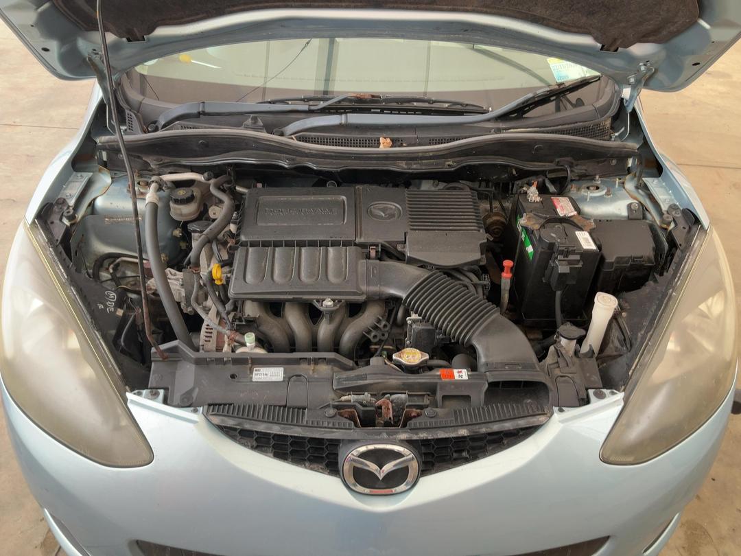Photo '2' of Mazda Demio Photo '2' of Mazda Demio