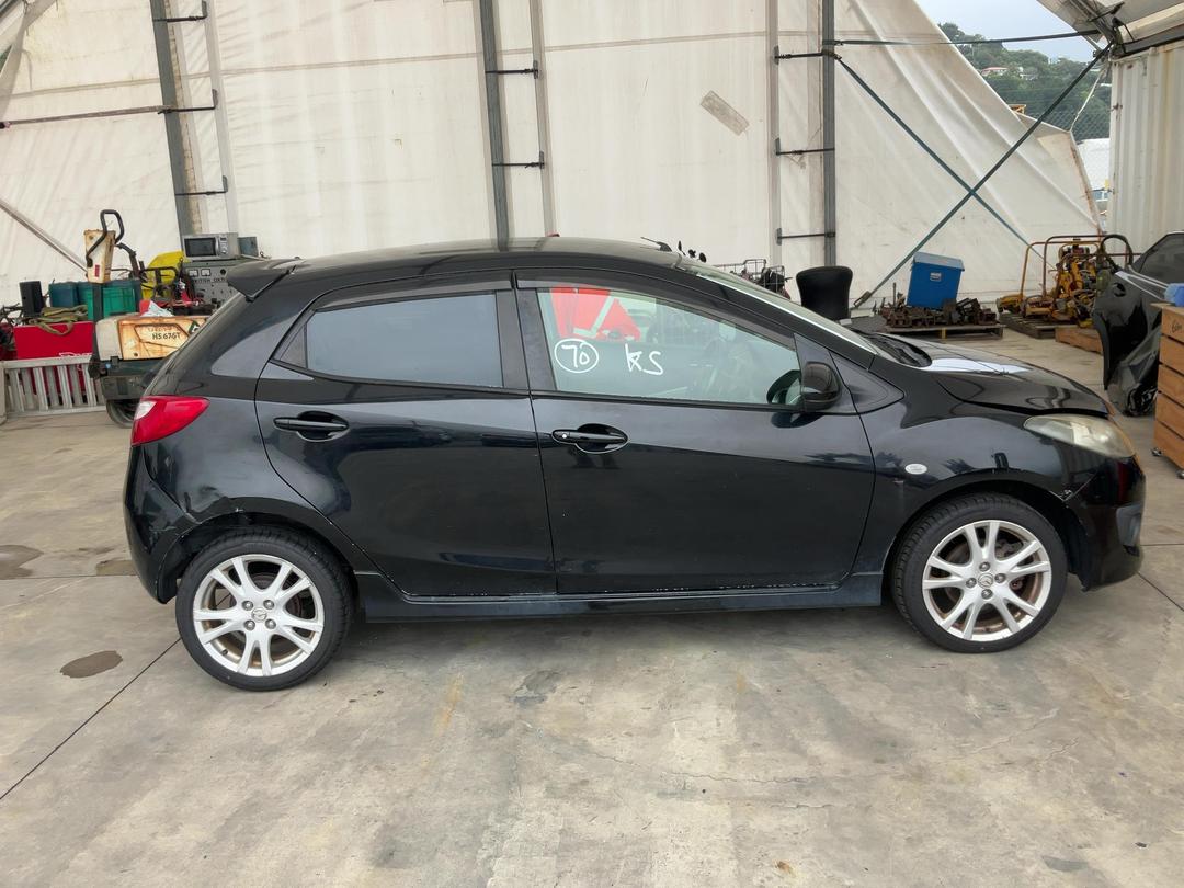 Photo '9' of Mazda Demio Photo '9' of Mazda Demio