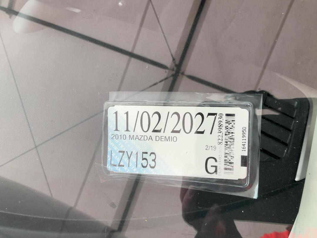 Photo '24' of Mazda Demio Photo '24' of Mazda Demio