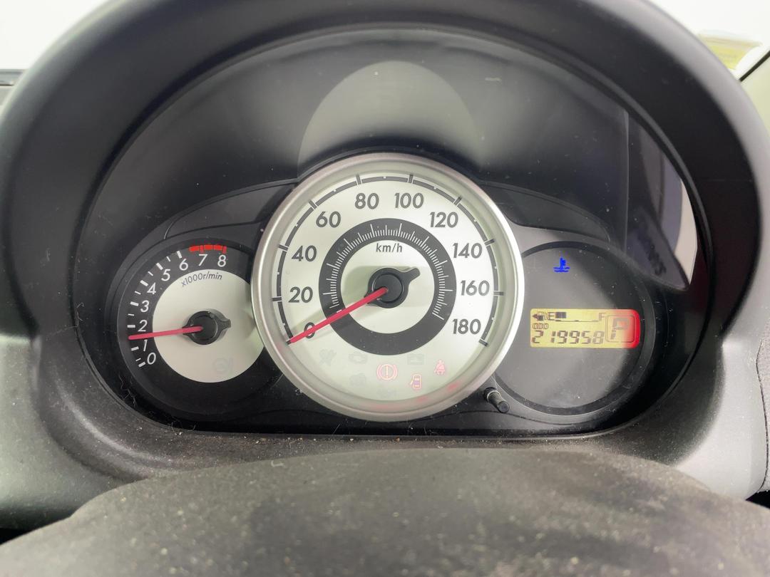 Photo '19' of Mazda Demio