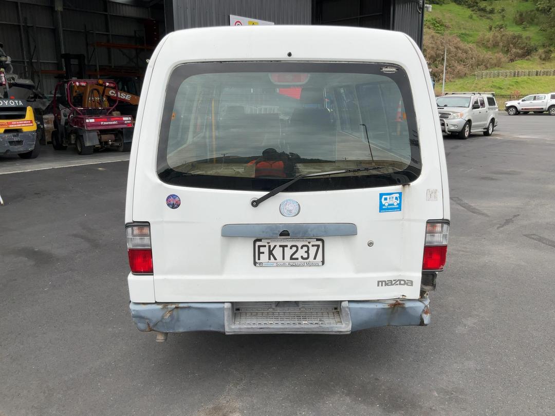 Photo '6' of Mazda E2000 LWB EGI