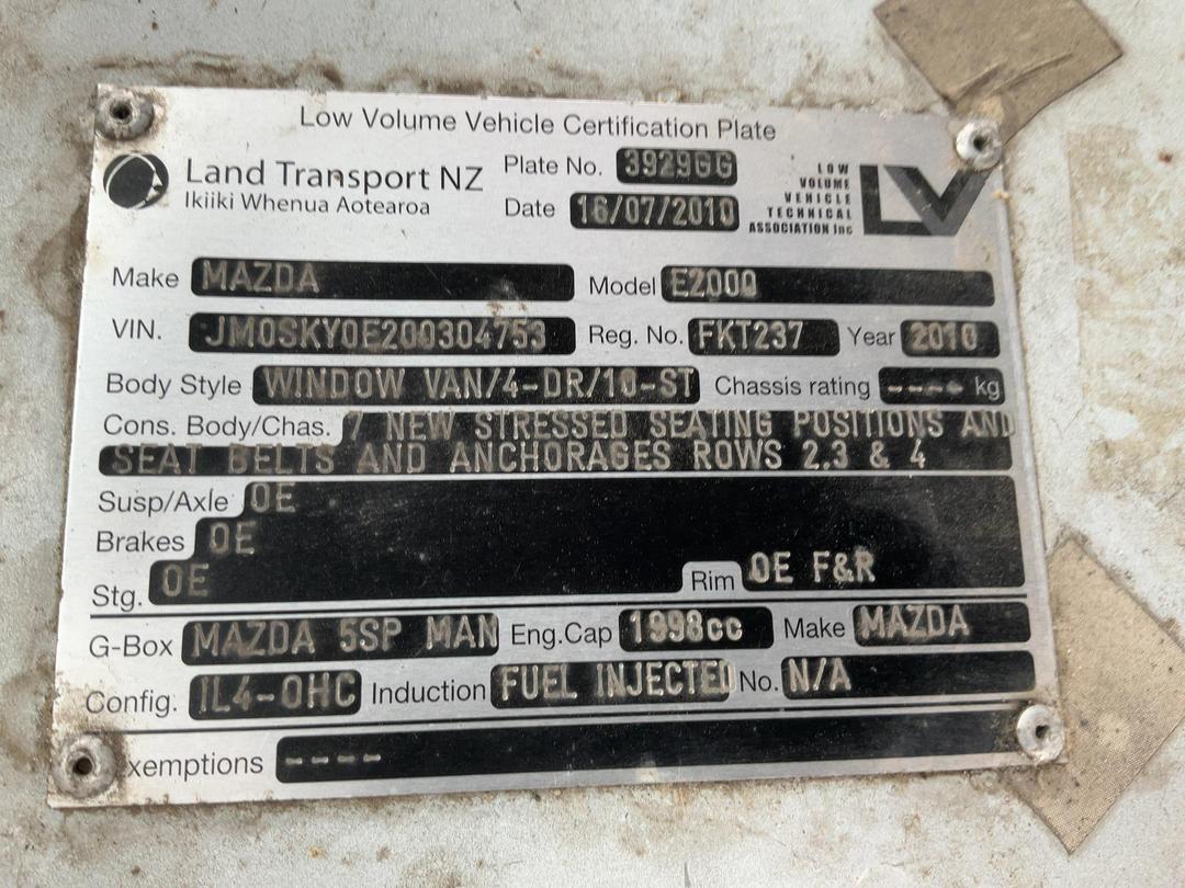 Photo '24' of Mazda E2000 LWB EGI