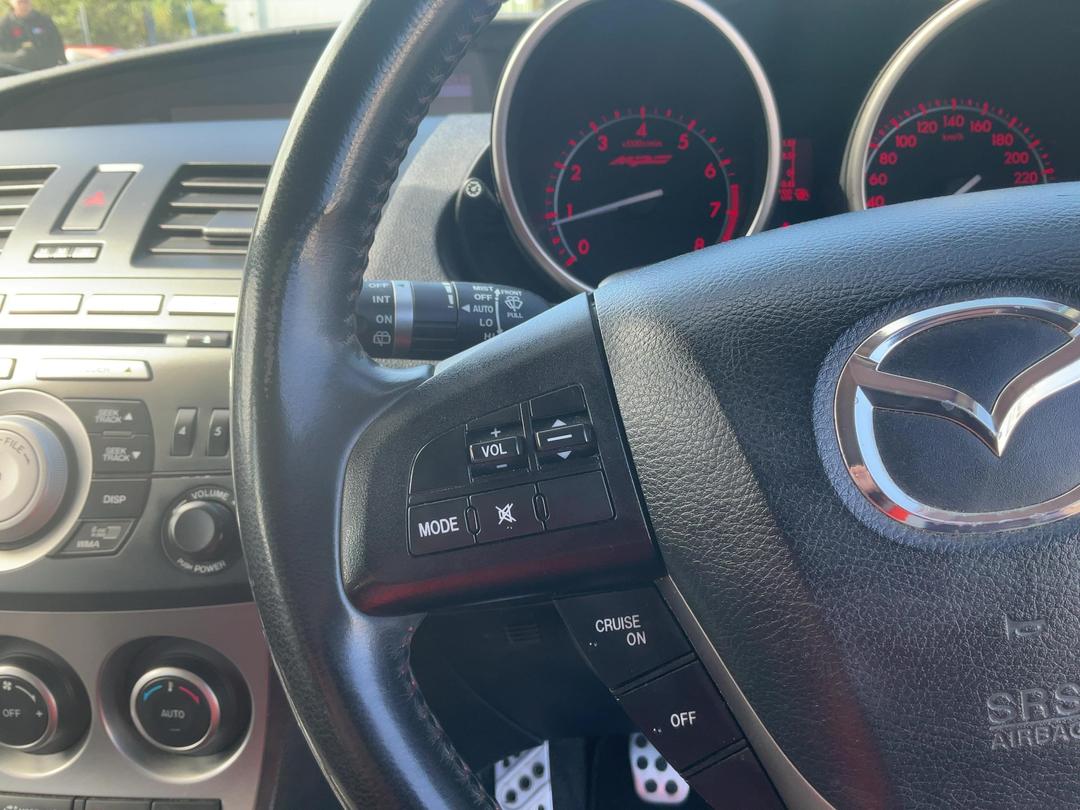 Photo '27' of Mazda Mazda3