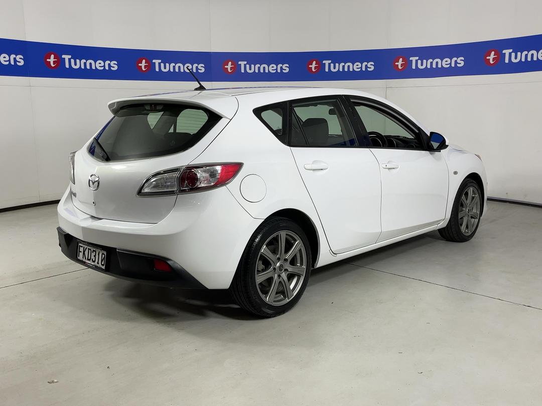 Photo '7' of Mazda Mazda3