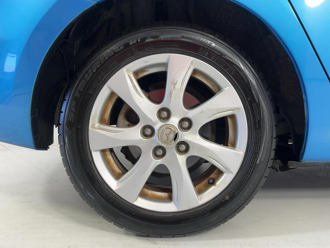 Photo '12' of Mazda Mazda3