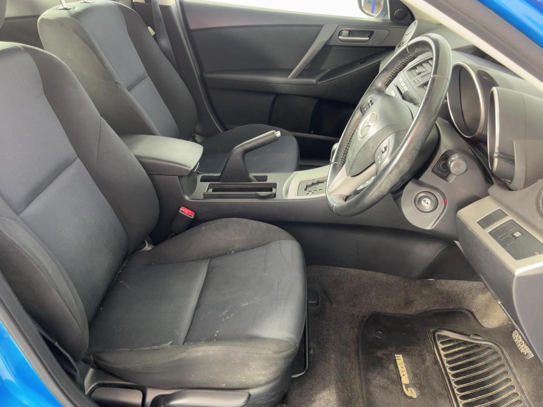 Photo '16' of Mazda Mazda3