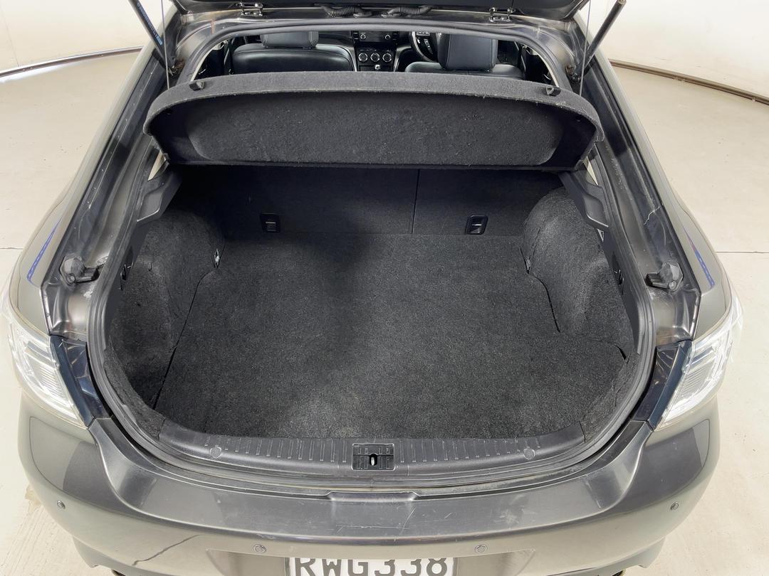 Photo '14' of Mazda Mazda6