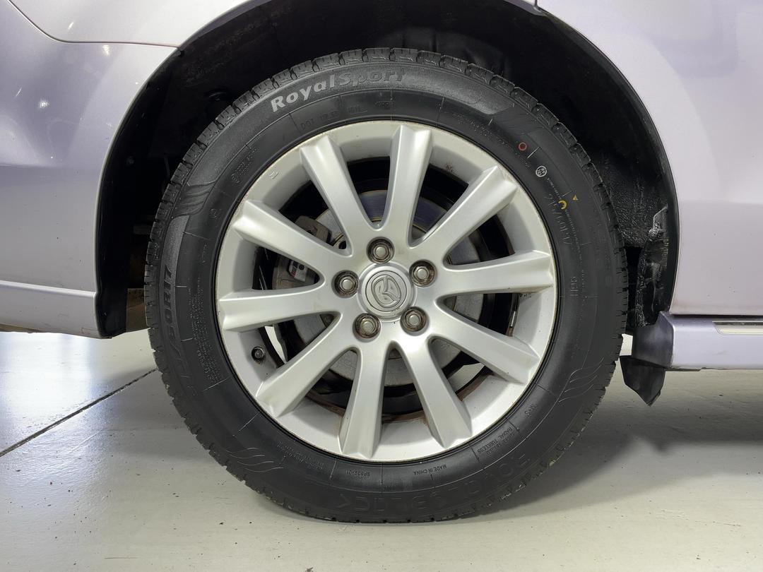 Photo '12' of Mazda MPV