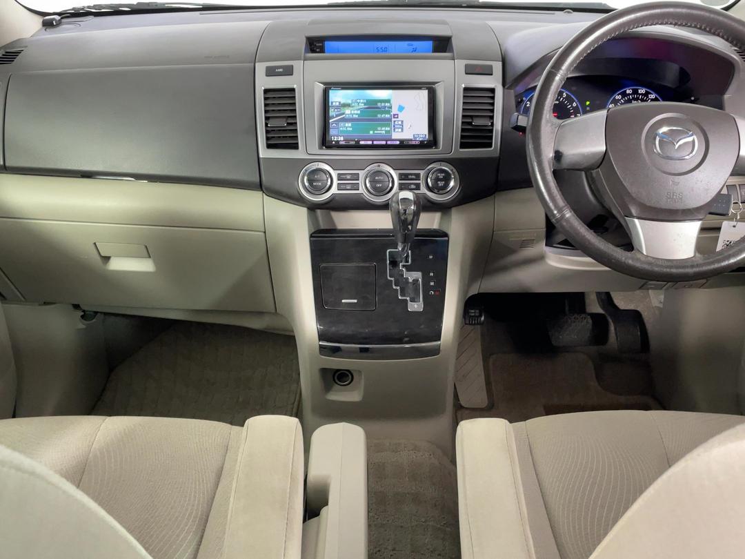Photo '17' of Mazda MPV