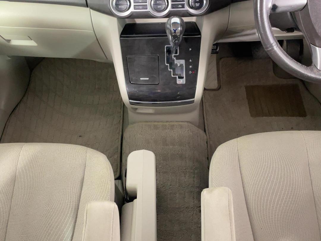 Photo '18' of Mazda MPV