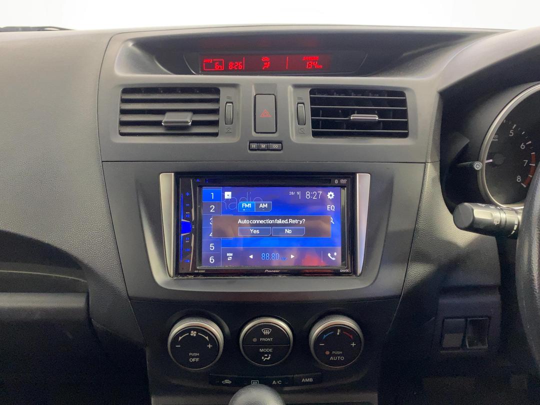 Photo '18' of Mazda Premacy