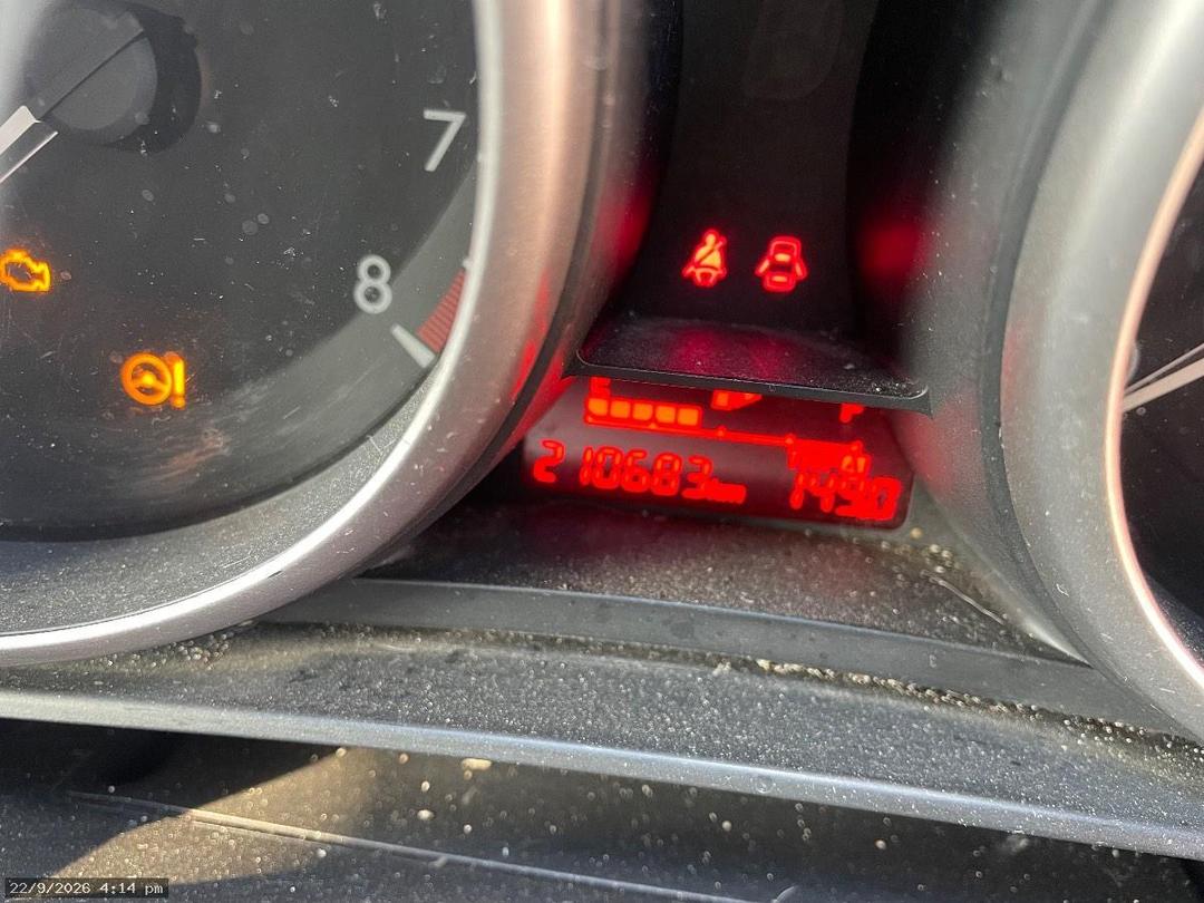 Photo '3' of Mazda Premacy
