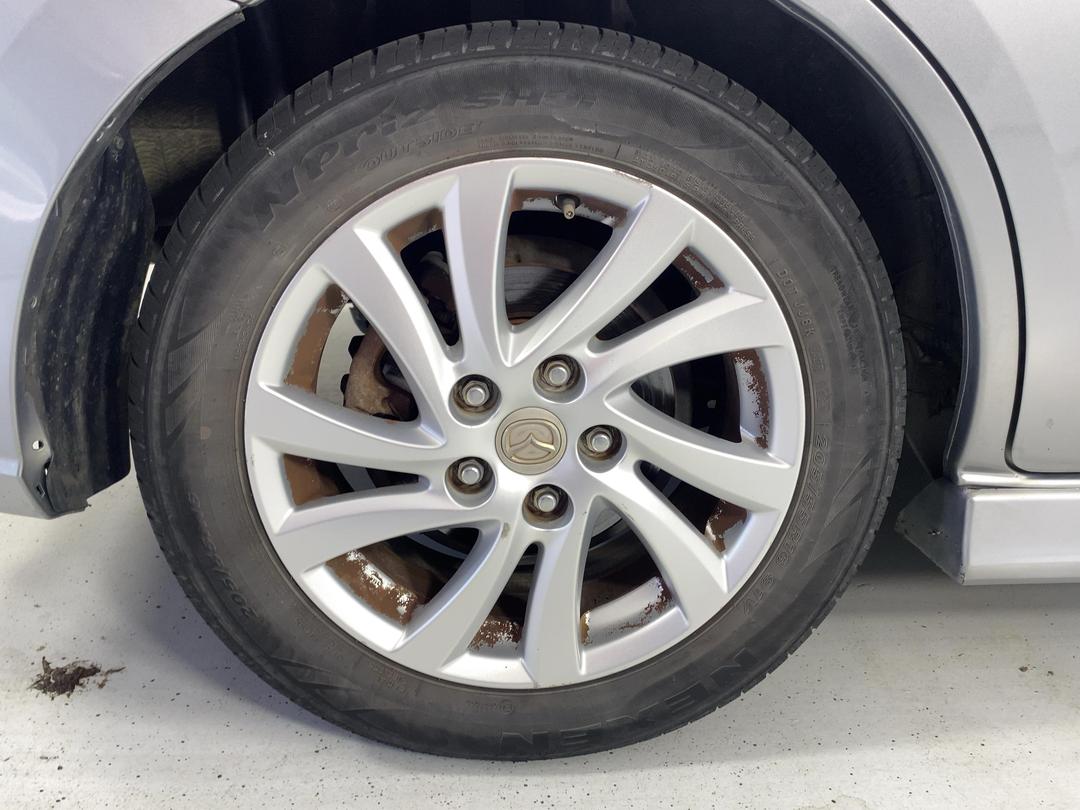 Photo '12' of Mazda Premacy