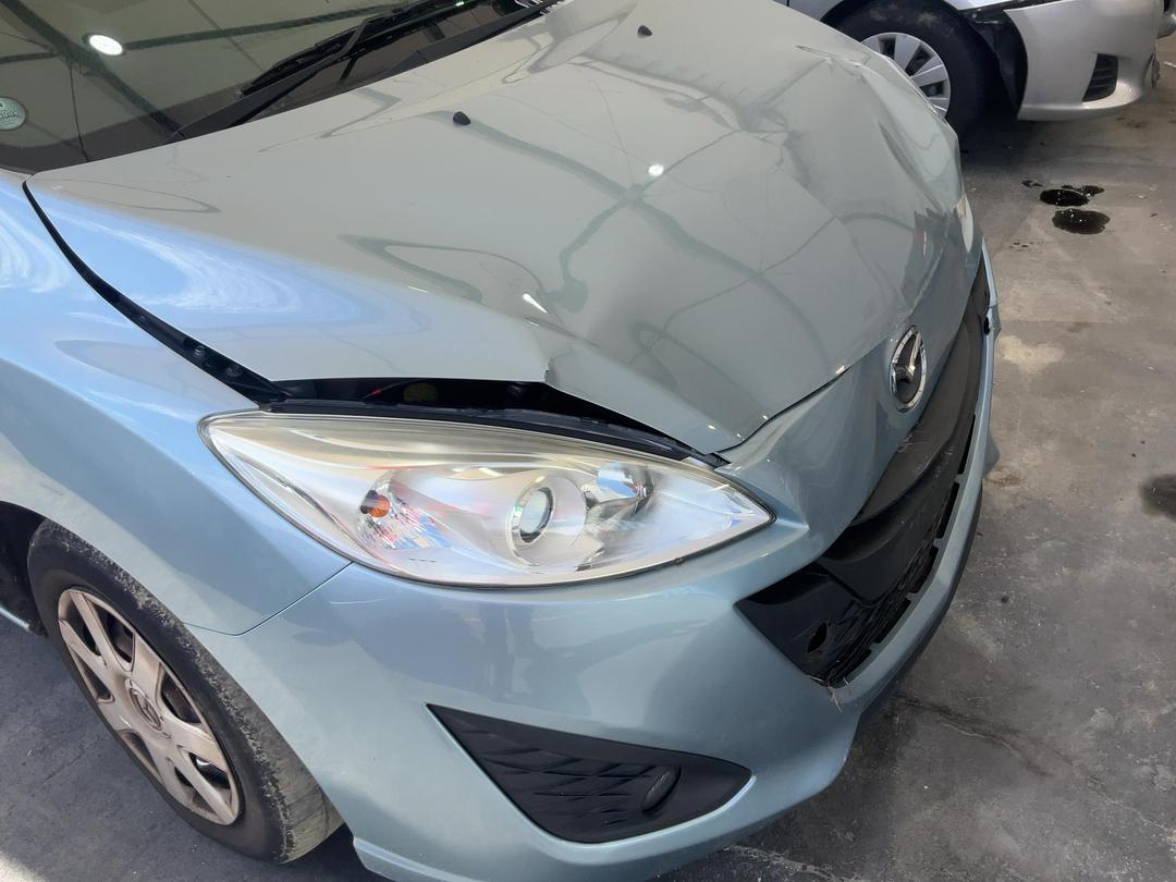 Photo '4' of Mazda Premacy