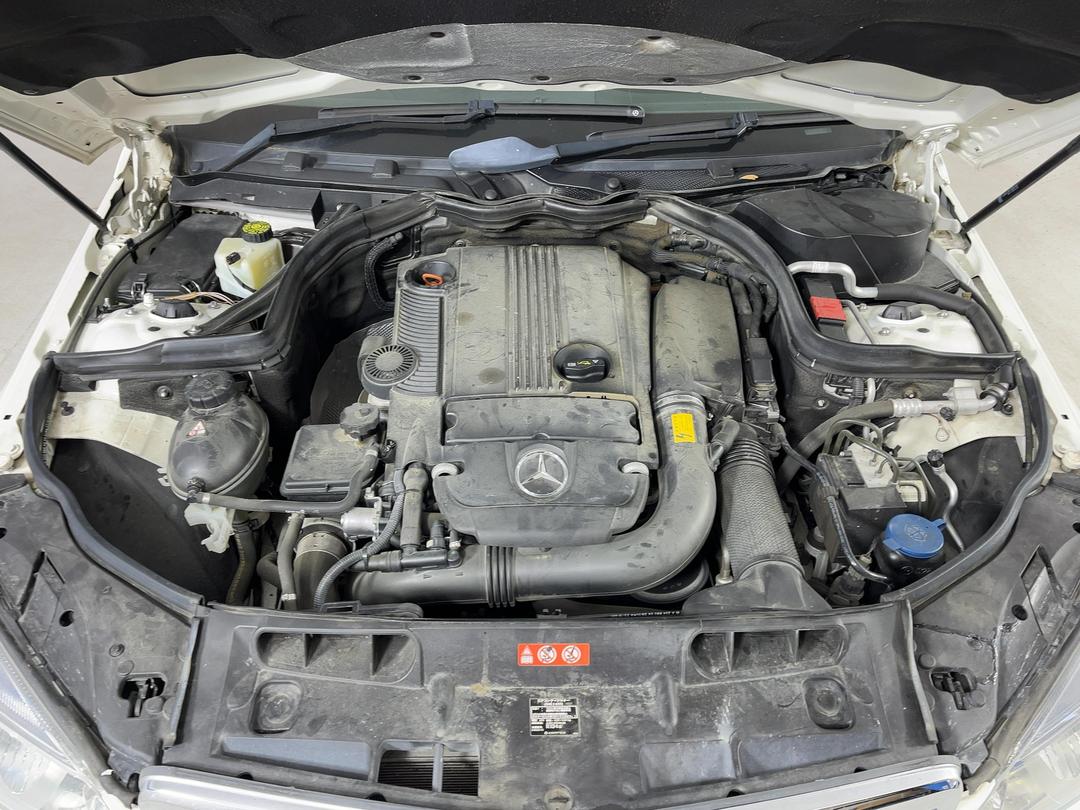 Photo '13' of Mercedes-Benz C-Class