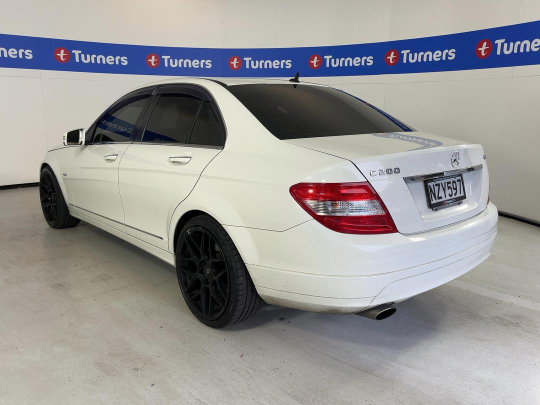 Photo '5' of Mercedes-Benz C-Class