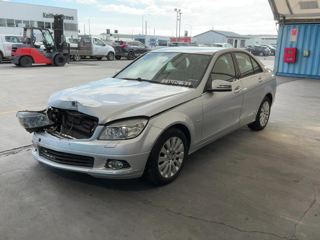Photo '6' of Mercedes-Benz C200