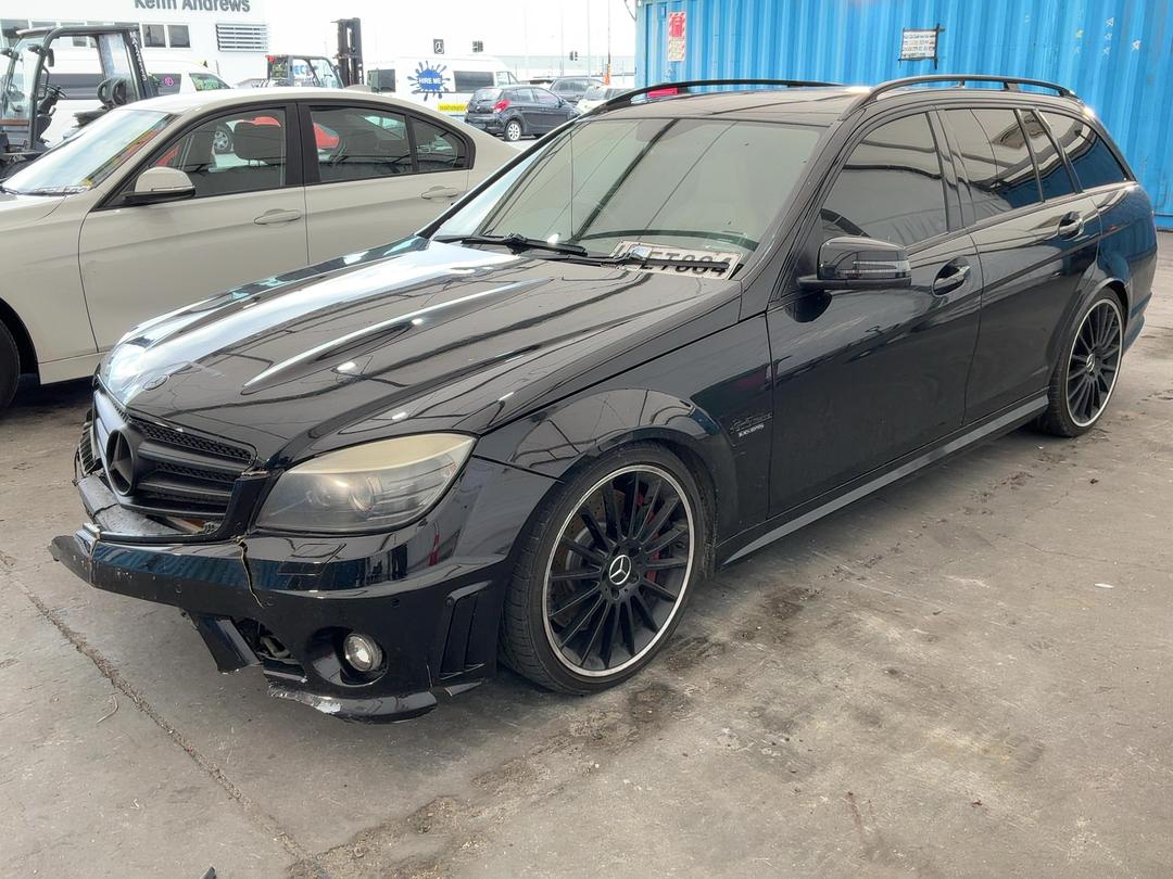 Photo '7' of Mercedes-Benz C63 AMG Photo '7' of Mercedes-Benz C63 AMG
