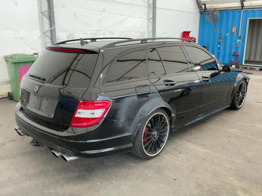 Photo '17' of Mercedes-Benz C63 AMG Photo '17' of Mercedes-Benz C63 AMG