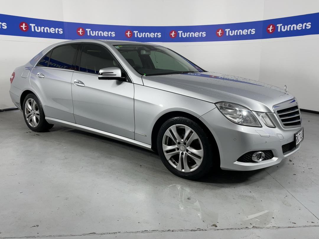 Photo '1' of Mercedes-Benz E-Class