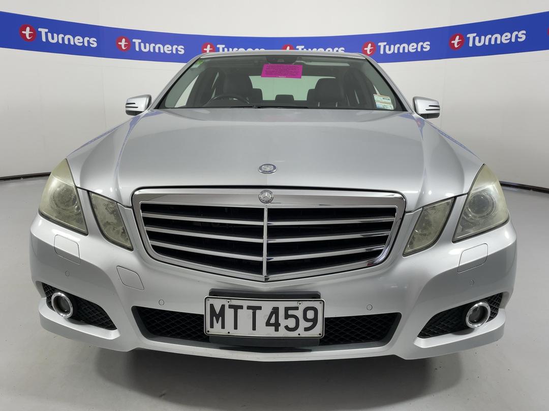 Photo '3' of Mercedes-Benz E-Class E350 Bluetec Photo '3' of Mercedes-Benz E-Class E350 Bluetec