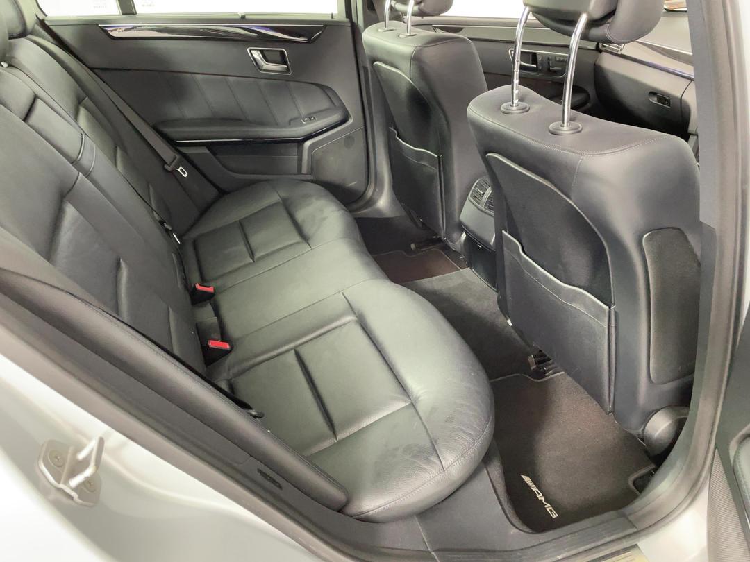 Photo '16' of Mercedes-Benz E-Class E350 Bluetec Photo '16' of Mercedes-Benz E-Class E350 Bluetec