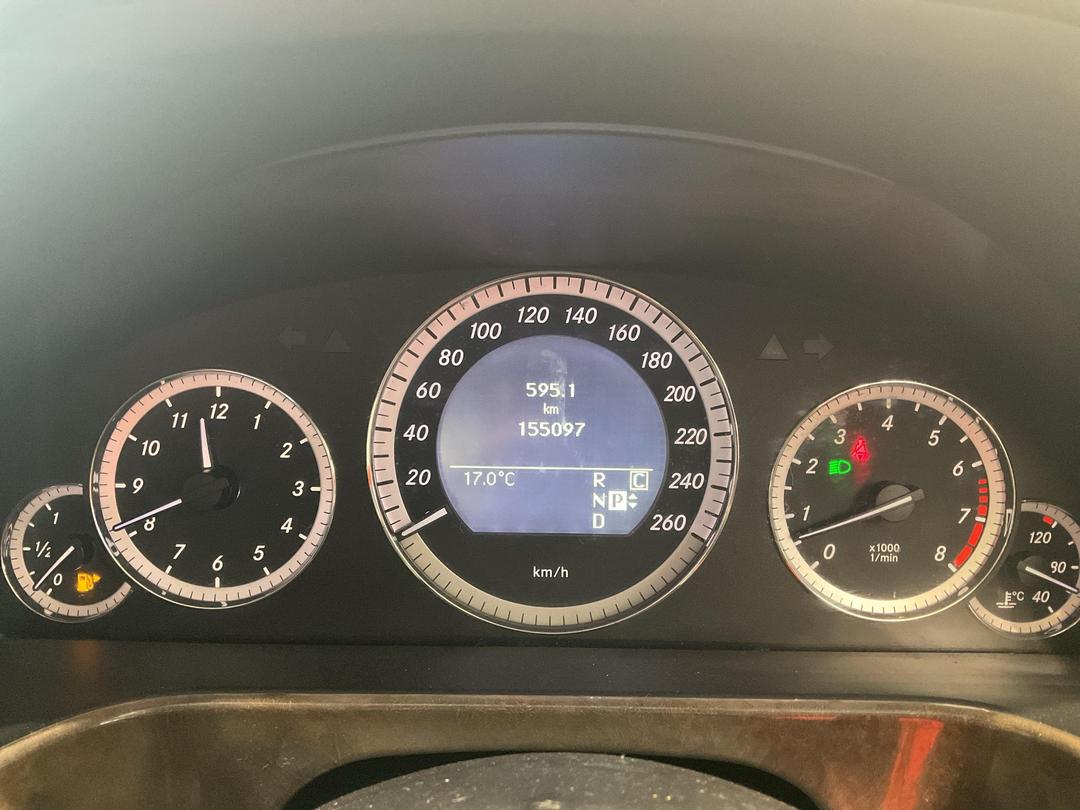 Photo '8' of Mercedes-Benz E300