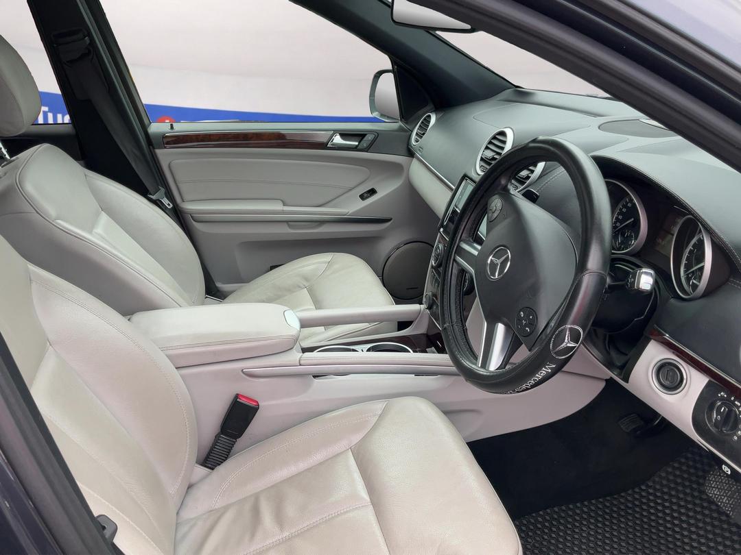 Photo '16' of Mercedes-Benz GL-Class