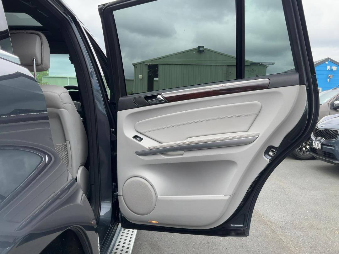 Photo '19' of Mercedes-Benz GL-Class