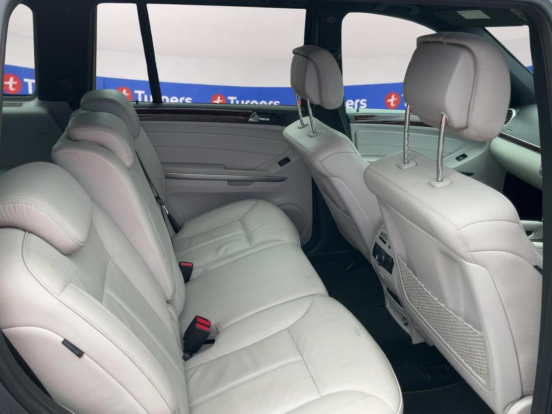 Photo '20' of Mercedes-Benz GL-Class